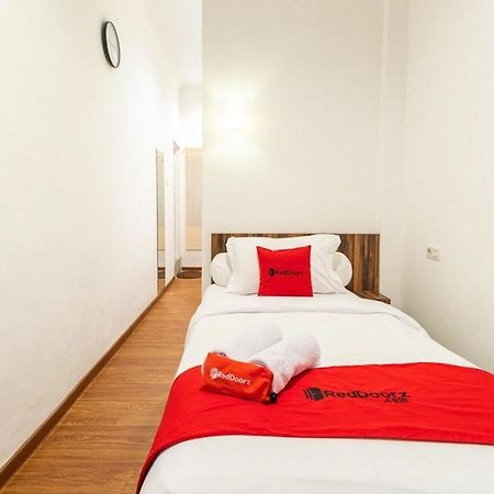 Hotel RedDoorz @ Binjai Zewnętrze zdjęcie