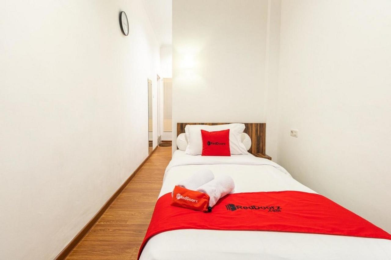 Hotel RedDoorz @ Binjai Zewnętrze zdjęcie