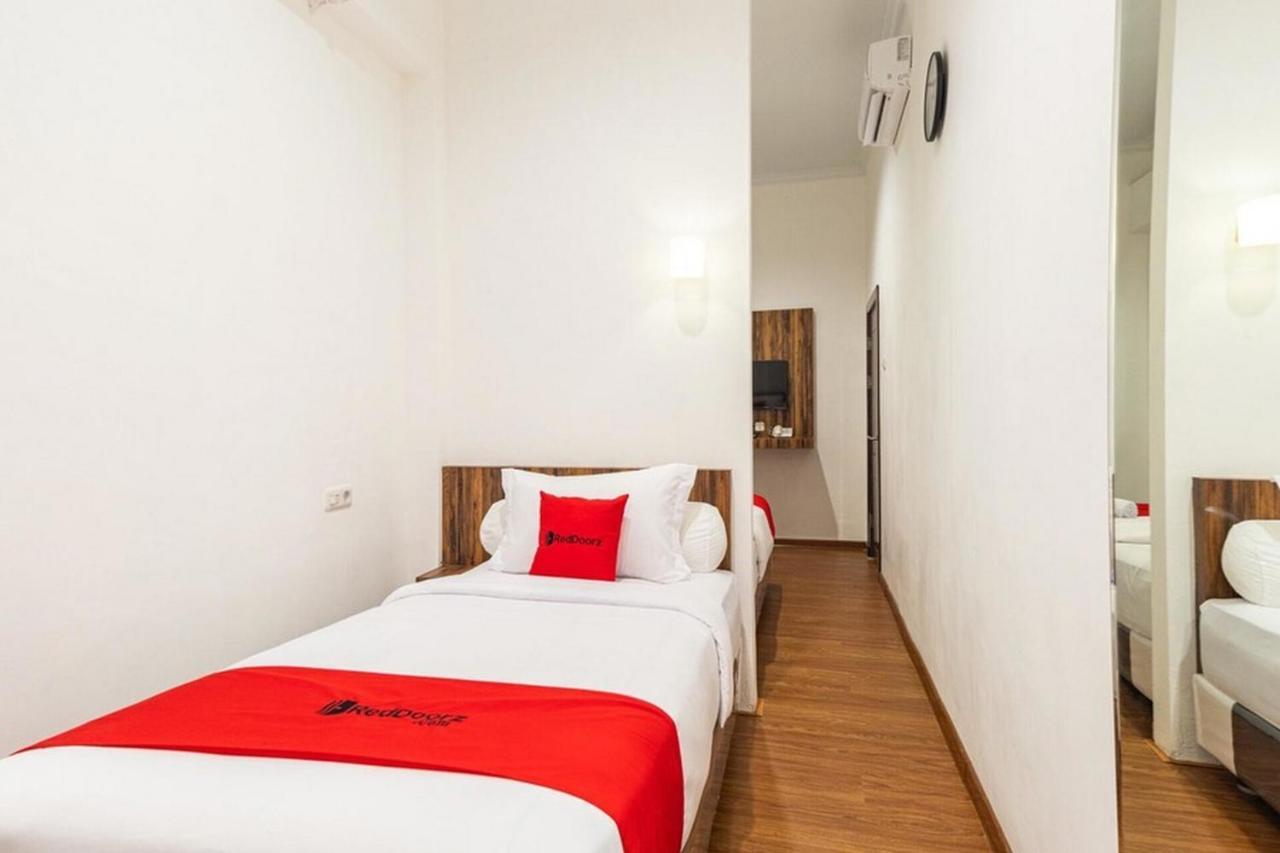 Hotel RedDoorz @ Binjai Zewnętrze zdjęcie