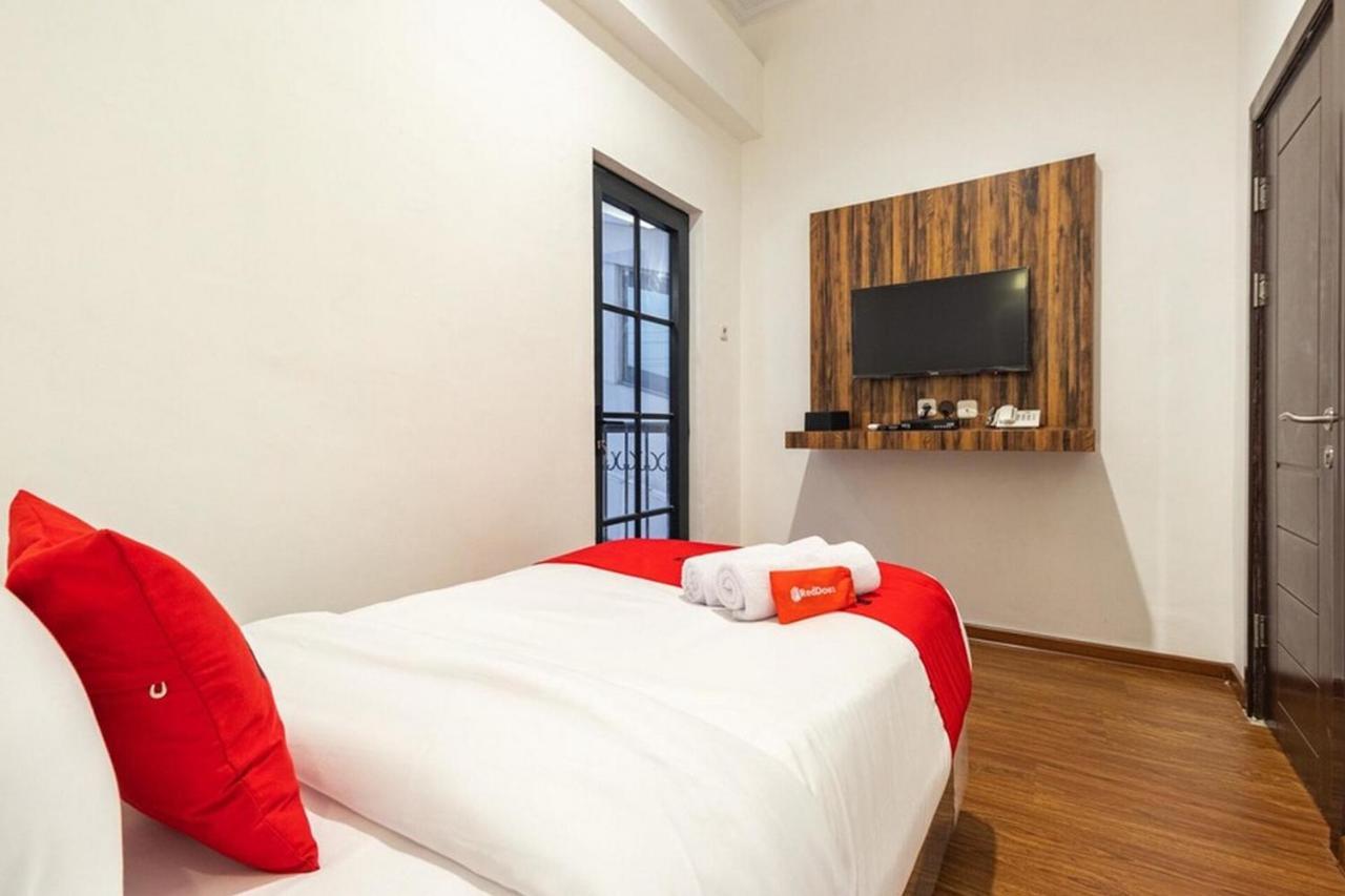 Hotel RedDoorz @ Binjai Zewnętrze zdjęcie